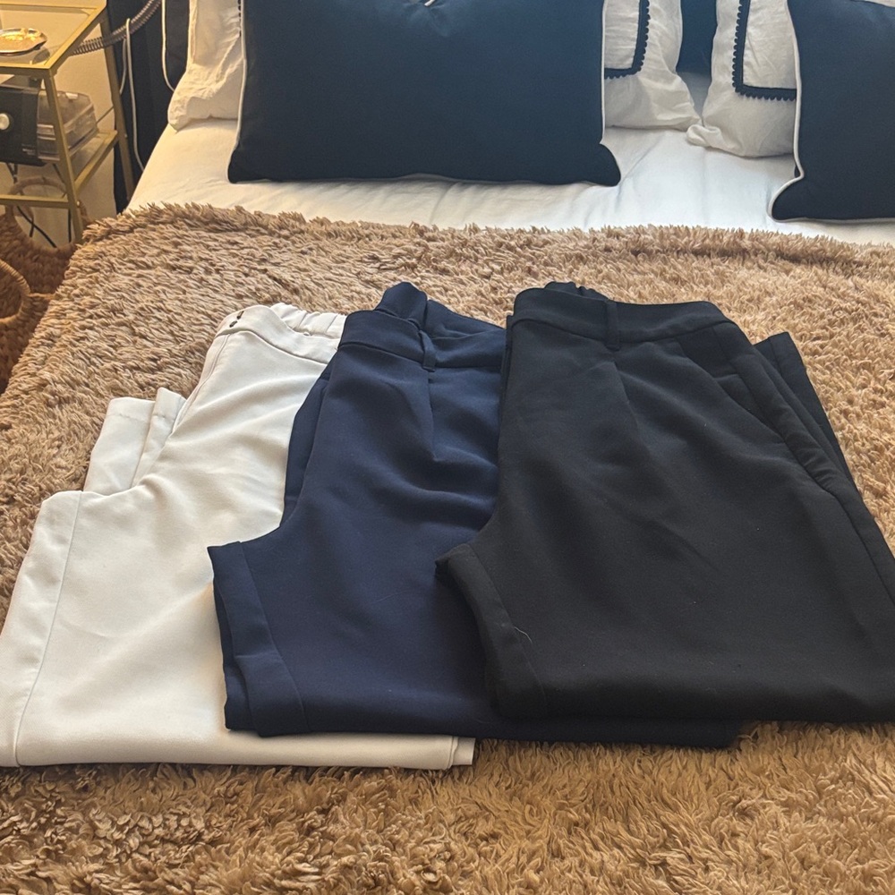 Old Navy Taylor Wide Leg - Petite L - NAVY PAIR ONLY